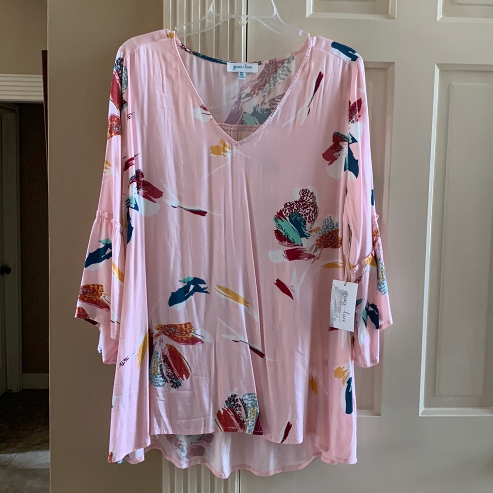 NWT Grace & Lace feather top